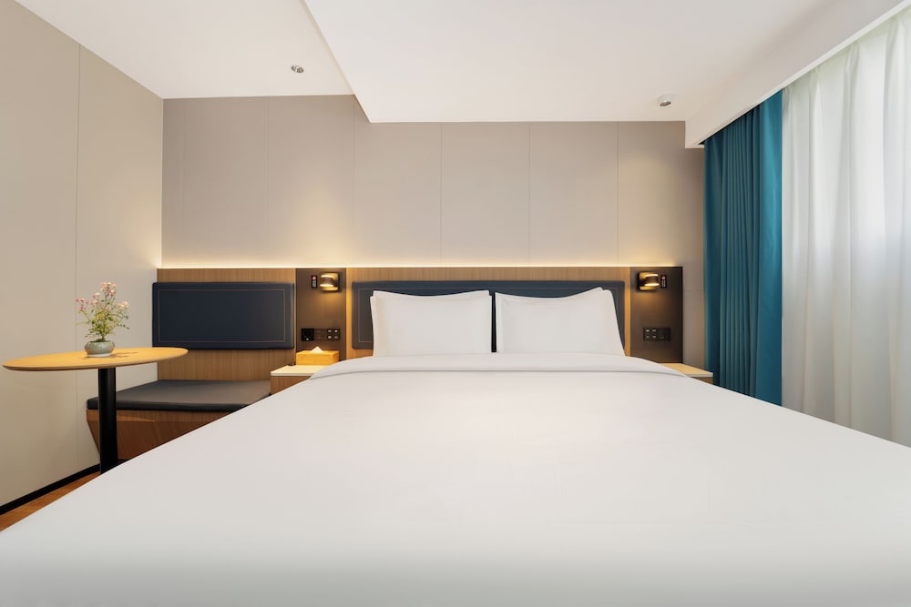 Jinglai Hotel Light Luxury