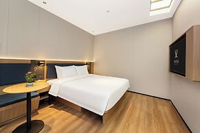 Jinglai Hotel Light Luxury