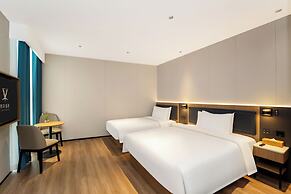 Jinglai Hotel Light Luxury