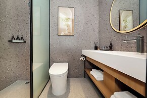 Jinglai Hotel Light Luxury
