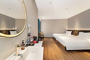 Jinglai Hotel Light Luxury