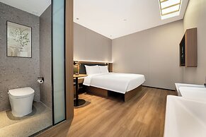 Jinglai Hotel Light Luxury