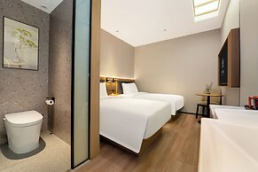 Jinglai Hotel Light Luxury