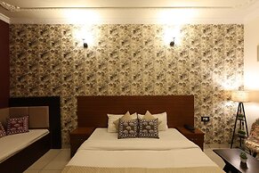 Hotel Ramgarh Palace