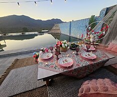 Hotel Ramgarh Palace