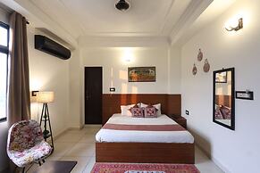 Hotel Ramgarh Palace