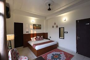 Hotel Ramgarh Palace