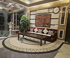 Hotel Ramgarh Palace