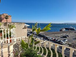 La casa dei fiori sul mare