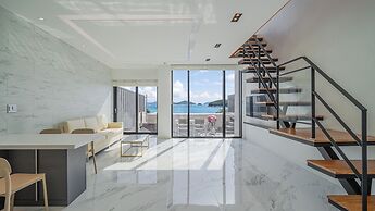 Namhae Glad810 Spa Pool Villa