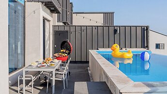 Namhae Glad810 Spa Pool Villa