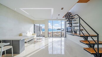 Namhae Glad810 Spa Pool Villa