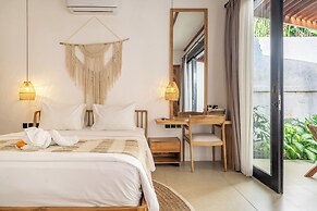 Udara Villa - Tropical Garden Escape