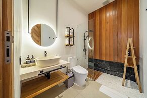 Udara Villa - Tropical Garden Escape