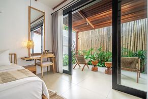 Udara Villa - Tropical Garden Escape
