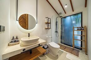 Udara Villa - Tropical Garden Escape