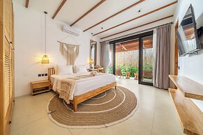 Udara Villa - Tropical Garden Escape