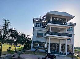 Shaahi Resort