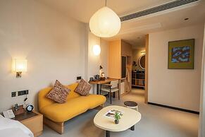 Banyan Retreat  R10 Hotel