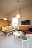 Banyan Retreat  R10 Hotel