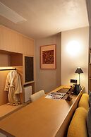 Banyan Retreat  R10 Hotel