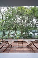 Banyan Retreat  R10 Hotel
