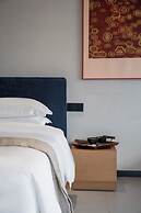 Banyan Retreat  R10 Hotel