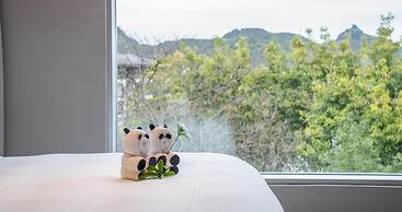 Banyan Retreat  R10 Hotel