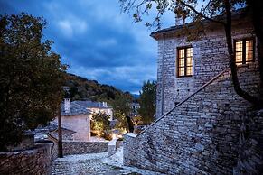 Monopatia Resort