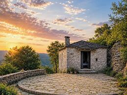 Monopatia Resort