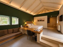 Monopatia Resort