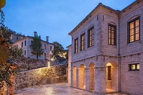 Monopatia Resort