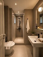 Monopatia Resort