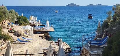 Azure Haven - A Seaside Retreat Surrounded by Nature