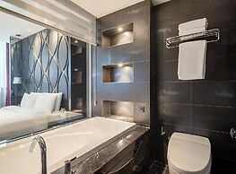 CrystalOrangeShanghaiCaohejing Hotel