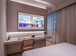 CrystalOrangeShanghaiCaohejing Hotel