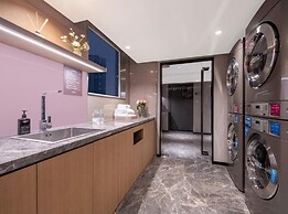 CrystalOrangeShanghaiCaohejing Hotel