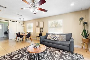2403 Auburn Dr