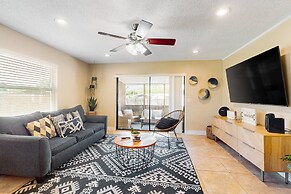 2403 Auburn Dr