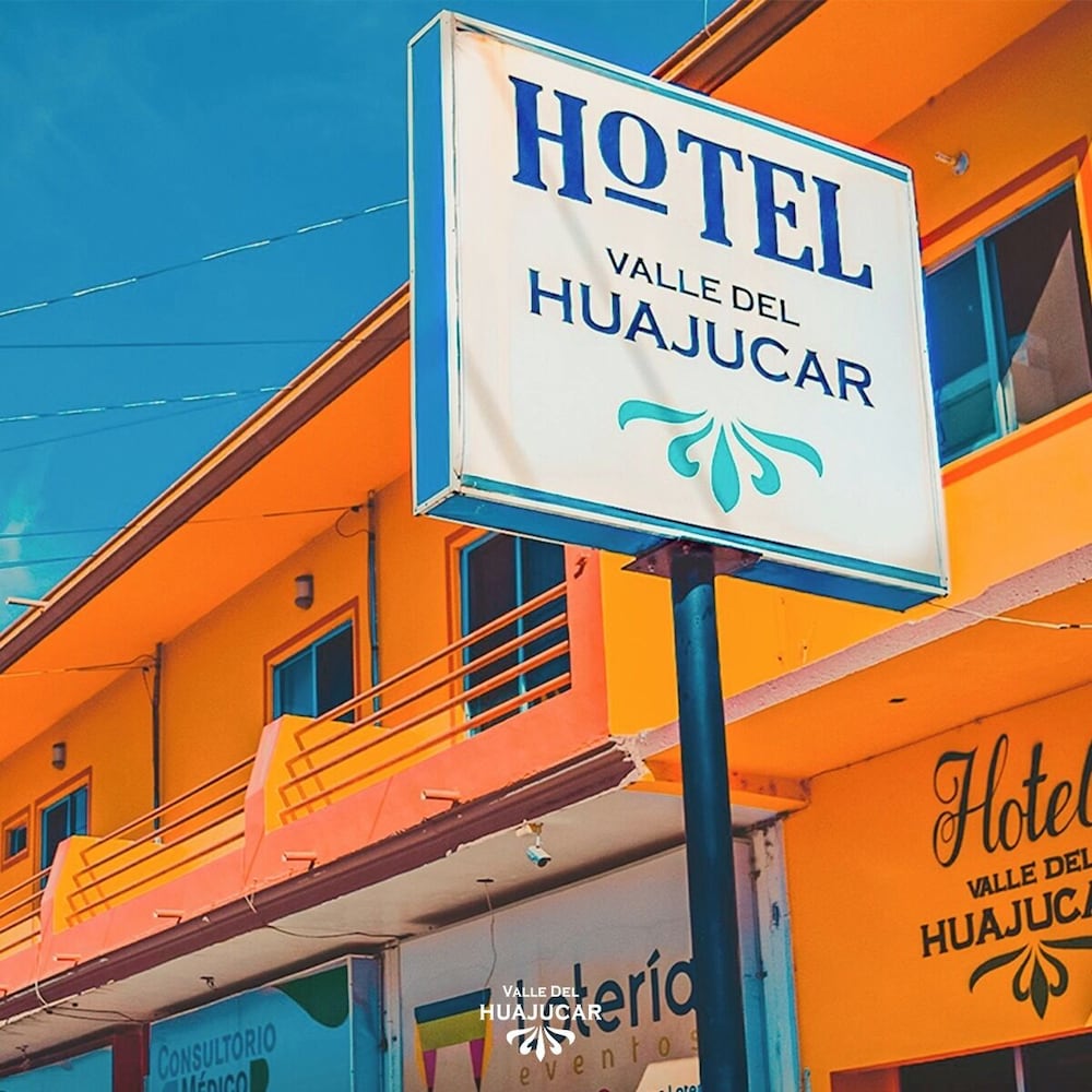 Hotel Valle del Huajucar