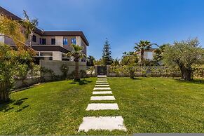 Garden Breeze Stay Villa 1 - Gala Residence