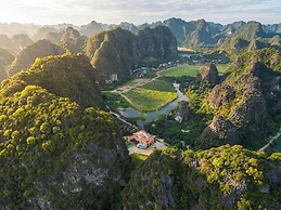 Heritage Charm Hotel Trang An