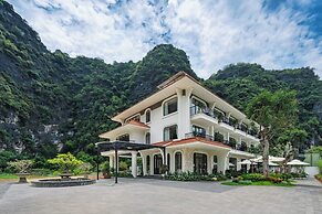 Heritage Charm Hotel Trang An