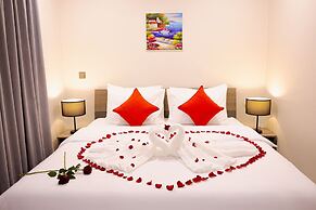 Walk Street Hotel & Apartment