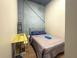 Kamar Pluit Karang