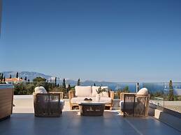 Doci Kelios Villa with heated pool