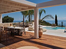 Doci Kelios Villa with heated pool