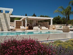 Doci Kelios Villa with heated pool