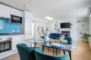 Stylish Soho 1BR Central