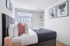 Stylish Soho 1BR Central